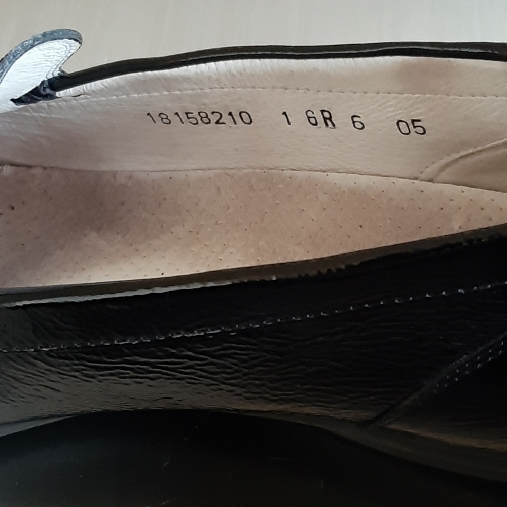 Waldlaufer black patent leather loafer or slip on shoe us size 8.5 EUC - Picture 5 of 8